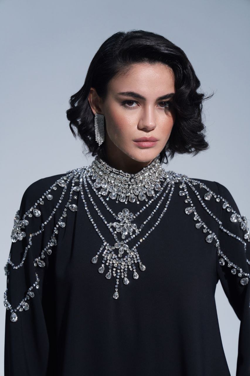 Etrucci Collection: Elegant Luxury Abayas for Special Moments - Veil of the Essence