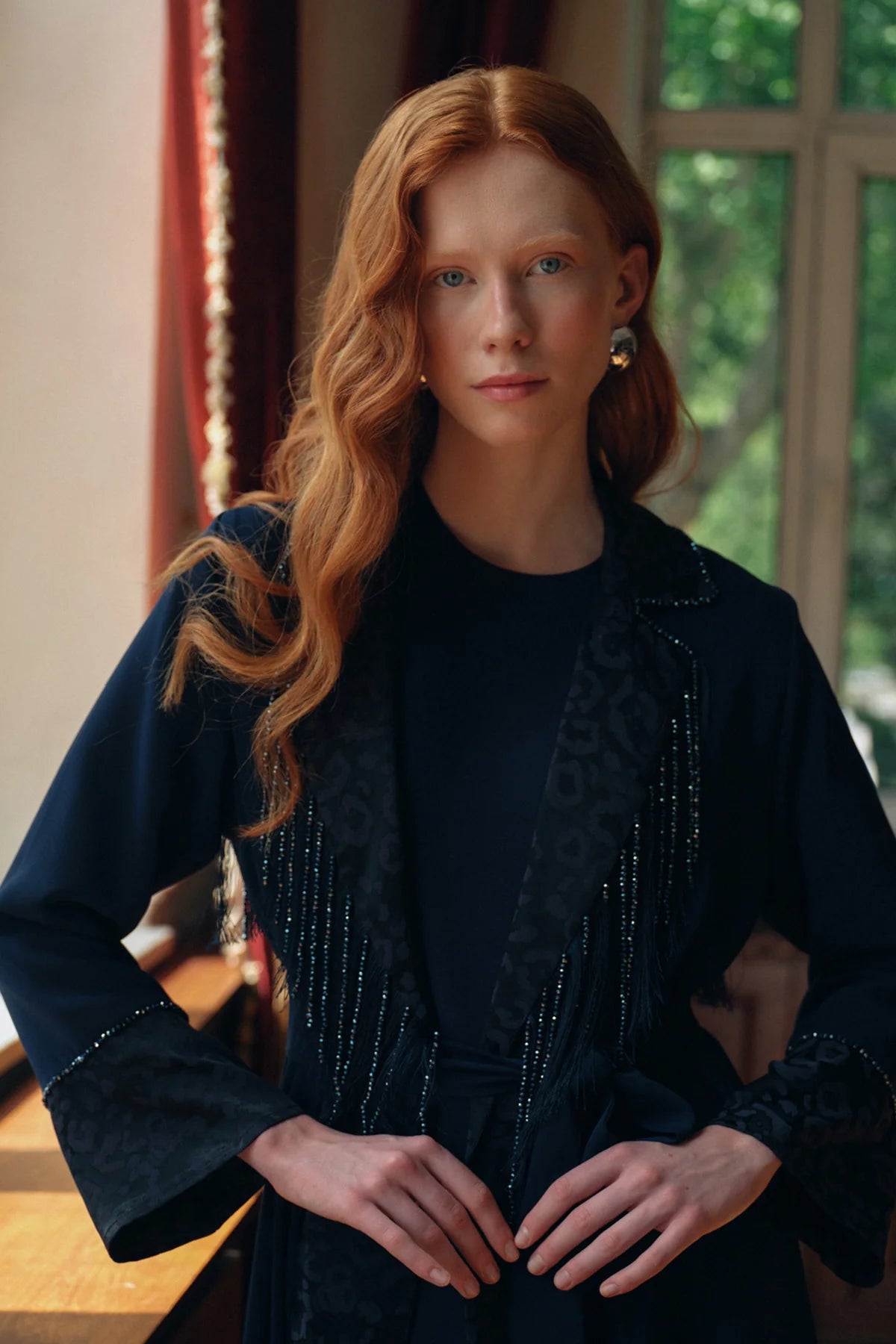 Navy Eclipse Abaya - Veil of the Essence