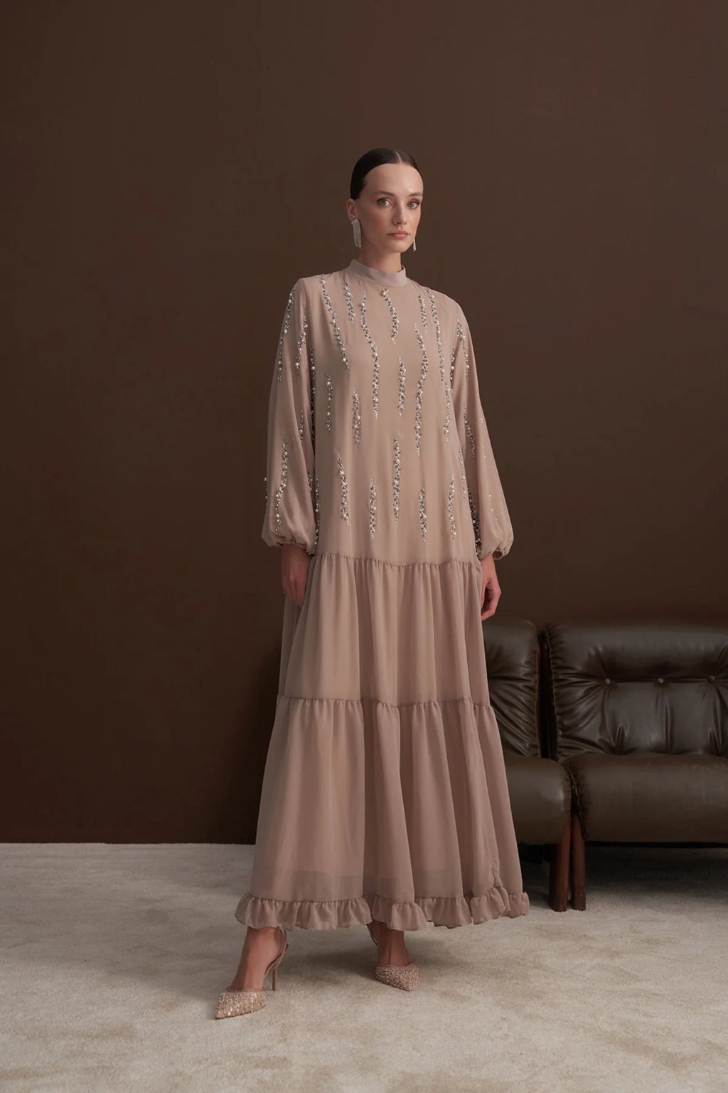 Radiant Dune Abaya - Veil of the Essence