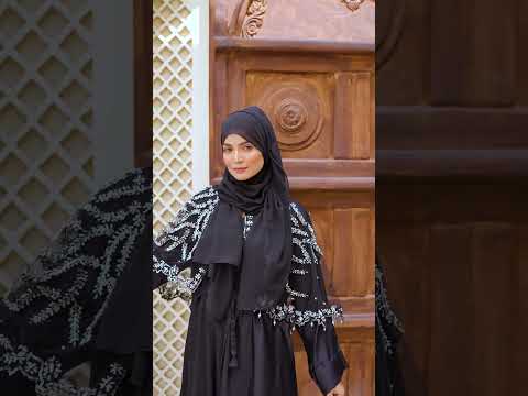 Moon’s Shadow Abaya & Cape Set
